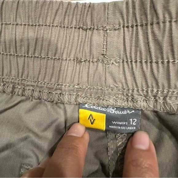 NWT Eddie Bauer Utility Cargo Hiking Slighty Curvy Regular Pants Women’s Size 12 - Picture 10 of 12
